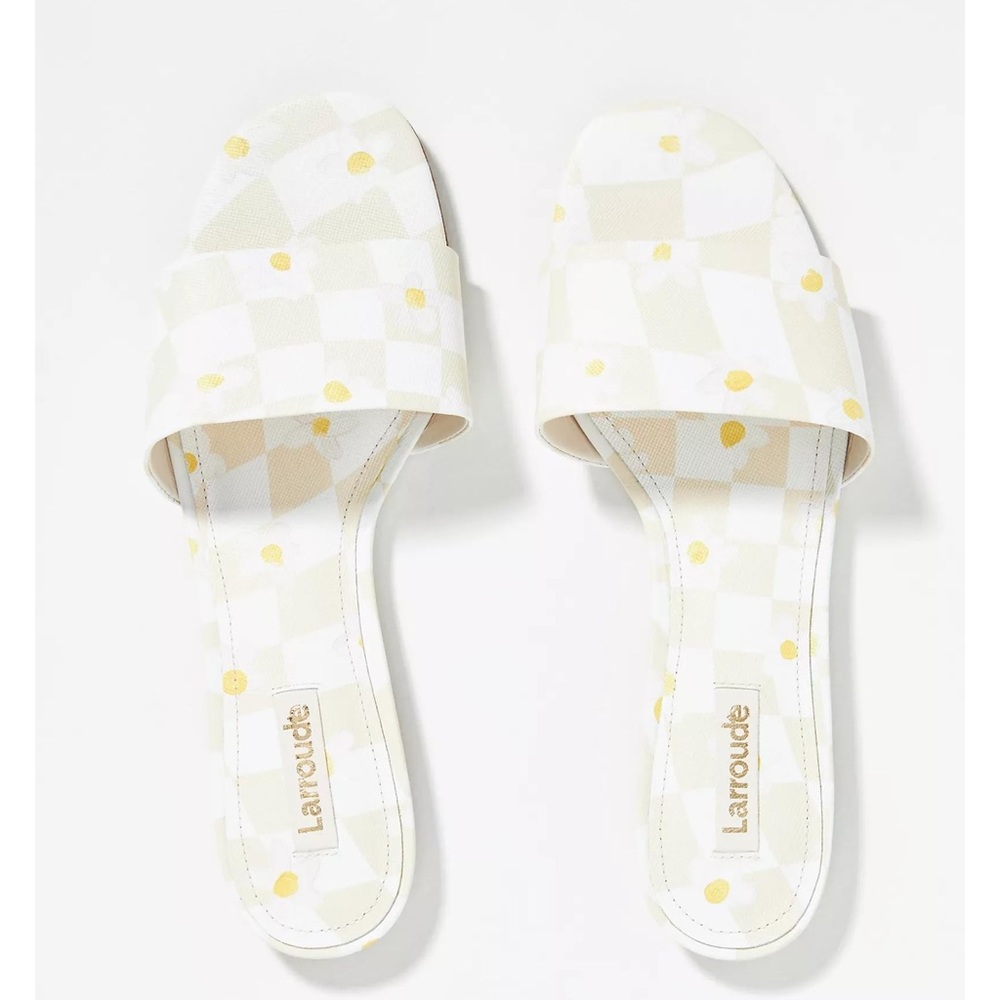 New Womens Larroudé Ivy Sandals Ivory | Larroude Sandals
